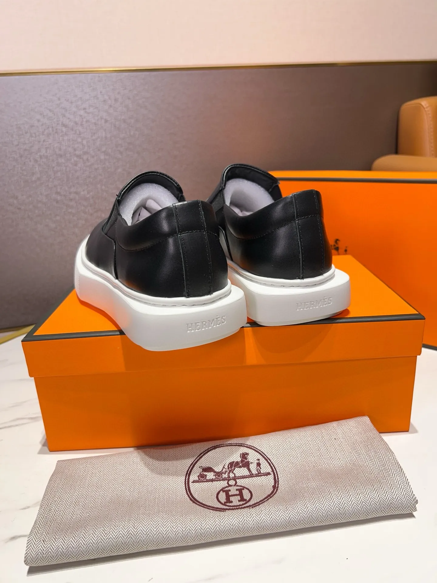 Factory price: 438💰[HERMES] Hermès - high-end quality original order 🔍🔍new product from men's counter uppers imported from Italy cowhide, sheepskin lining soles: original factory special soles, exclusive movable molded soles super comfortable, original factory follow-up goods - super high quality control·fine workmanship: highlighted (high-end·nobility·grade) -Size: 38-44 (45 can be customized)·